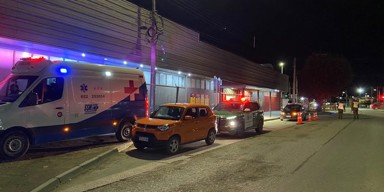 Conductor es detenido tras dar positivo a alcohol y cocaína durante fiscalización en Punta Arenas