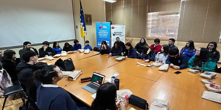 Torneo de debates del Mineduc crece un 450% en Magallanes y suma por primera vez a colegios de otras comunas