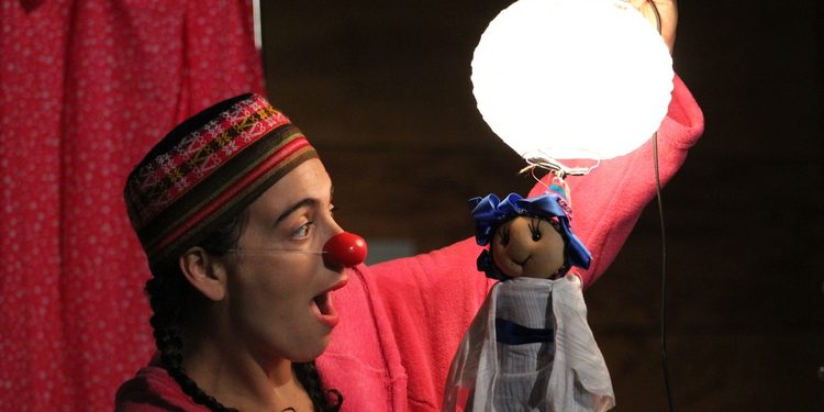 INDH Magallanes invita a las infancias a vivir la obra sobre el cuidado del agua «Gota a Gota».