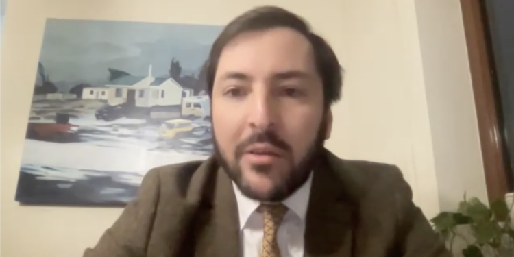Cristóbal Lamas Undurraga asume como nuevo secretario, notario y conservador de bienes raíces de Cabo de Hornos