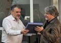 Municipalidad de Porvenir reconoce al escultor fueguino Richard Yasic en significativa fecha para la cultura chilena.