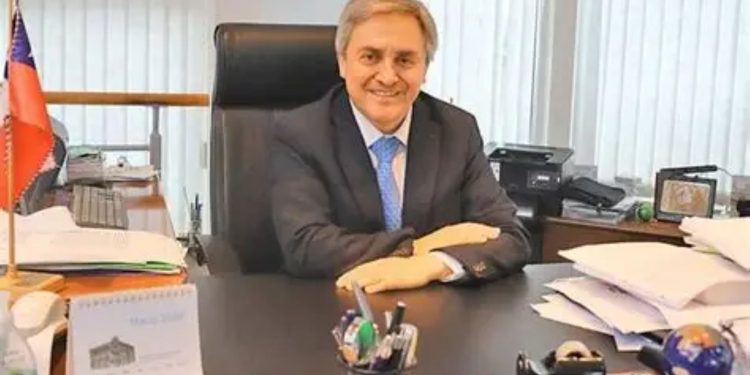 Exalcalde Fernando Paredes es condenado a cinco años y un día por cohecho en caso Luminarias LED