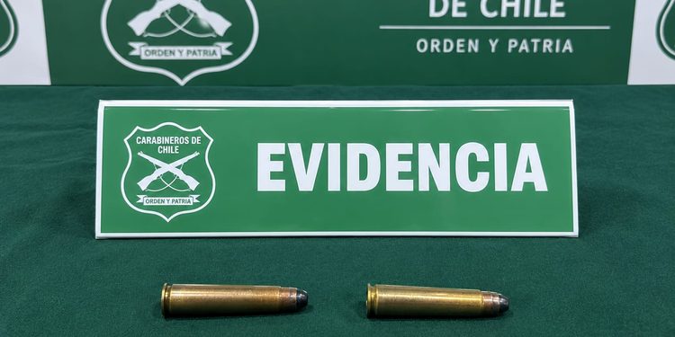 Detienen a pasajero en aeropuerto de Punta Arenas tras encontrar municiones en su equipaje