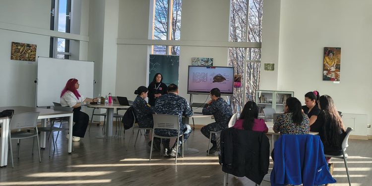 Puerto Williams inicia ciclo de talleres sobre Marea Roja para fortalecer la prevención y el conocimiento comunitario