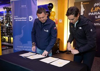 Municipio de Punta Arenas y Smart Fit firman convenio para impulsar el deporte y la vida saludable