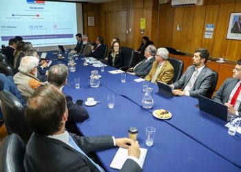 Gobierno y sector exportador abordan desafíos del comercio internacional para productos silvoagropecuarios