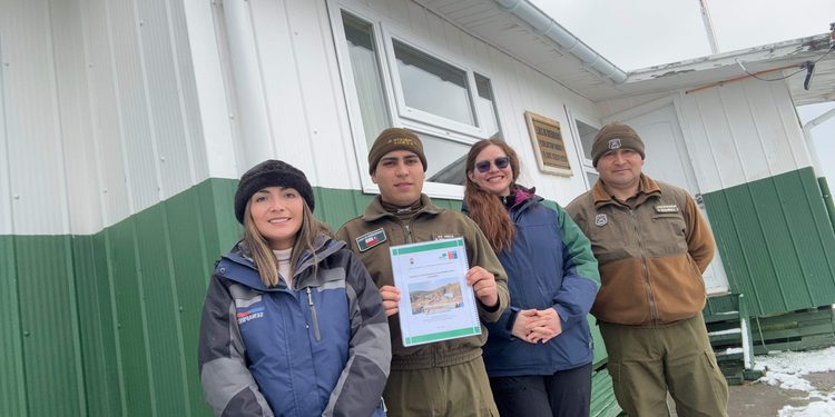 Puerto Toro cuenta con su primer plan comunitario para prevenir incendios forestales