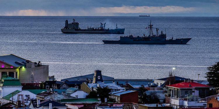 Escuadra Nacional arriba a Punta Arenas y abrirá sus puertas a la comunidad