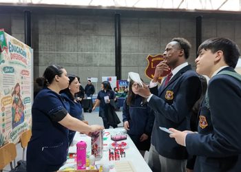 Feria Vocacional 2026 reunió a estudiantes de Tierra del Fuego y acercó alternativas de estudio y trabajo