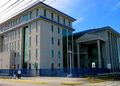 Tribunal dicta veredicto condenatorio contra hombre por desacato, violación de morada y lesiones en contexto de violencia intrafamiliar