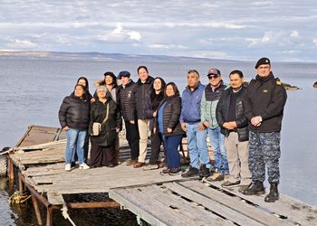 Proyecto de planta de faenamiento de salmones en Bahía Riquelme abre diálogo con pescadores artesanales
