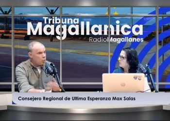 Críticas a la gestión regional de derecha y abandono de Puerto Edén marcaron entrevista a consejero regional Max Salas Illanes.