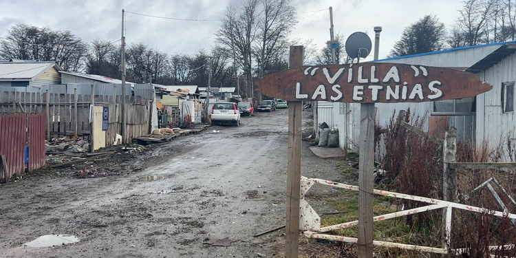 Minvu mantiene plazo para desocupar Villa Las Etnias y advierte que desalojo podría concretarse el 26 de octubre