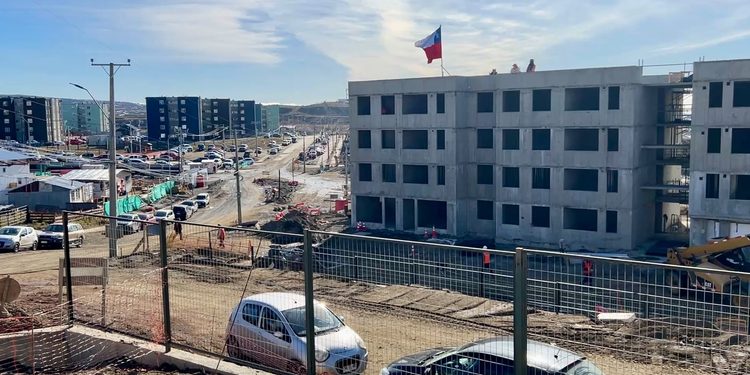 Familias conocen departamentos piloto del proyecto habitacional Ciudad de los Vientos en Punta Arenas