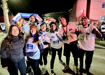 Más de 300 personas participaron en la primera Corrida Nocturna Familiar de Cabo de Hornos