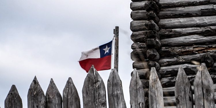 Punta Arenas y Chiloé refuerzan sus lazos en conmemoración de la toma de posesión del Estrecho de Magallanes