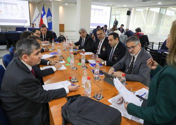 Fiscalía de Magallanes participa en jornada de trabajo con la PDI para reforzar coordinación investigativa