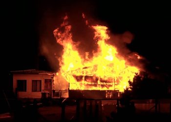 Incendio estructural moviliza a Bomberos hasta vivienda en sector Aguas Frescas