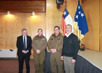 Servicio de Reinserción Social Juvenil lleva charla sobre responsabilidad penal adolescente a estudiantes de Puerto Natales