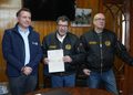 Municipalidad de Punta Arenas completa entrega de $120 millones a Bomberos y anuncia nuevo aporte de $55 millones