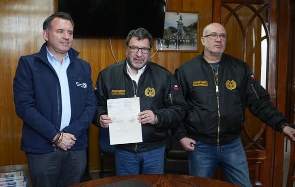 Municipalidad de Punta Arenas completa entrega de $120 millones a Bomberos y anuncia nuevo aporte de $55 millones