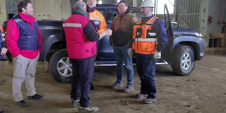 Magallanes y Río Turbio analizan cooperación energética y salida de carbón hacia el Pacífico