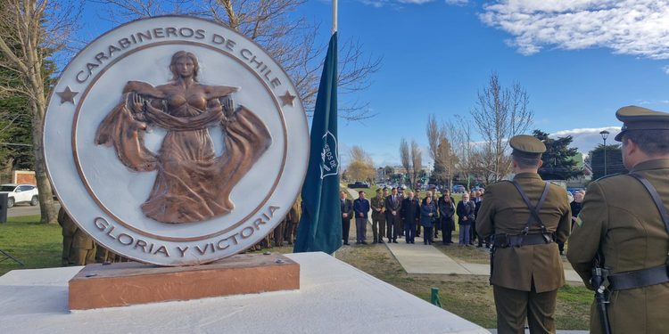 Carabineros de Magallanes inaugura monolito “Gloria y Victoria” en memoria de sus mártires