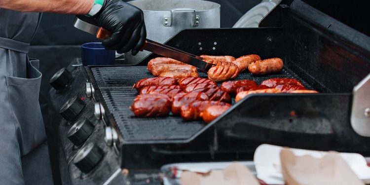 ¿Por qué el asado sigue teniendo rostro de hombre? La respuesta está en la familia.