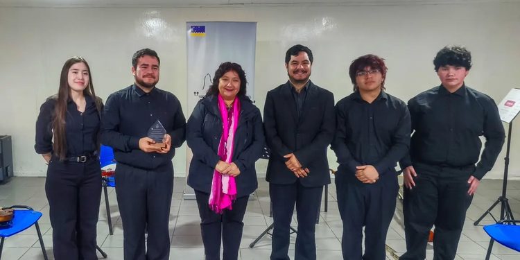 “Entre Barrios y Cuerdas” cierra su primera etapa fortaleciendo el trabajo cultural comunitario en Puerto Natales.