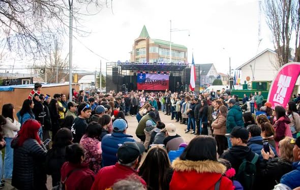Con gran asistencia y un clima inmejorable se vivió la segunda jornada de «Fiestas Patrias para Todos» en Puerto Natales.