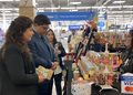 Emprendedoras locales exhiben sus productos en feria de Fiestas Patrias en Punta Arenas