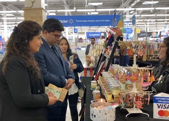 Emprendedoras locales exhiben sus productos en feria de Fiestas Patrias en Punta Arenas
