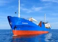 Buque Danstar navega hacia Punta Arenas para preparar ruta comercial directa con las Islas Malvinas