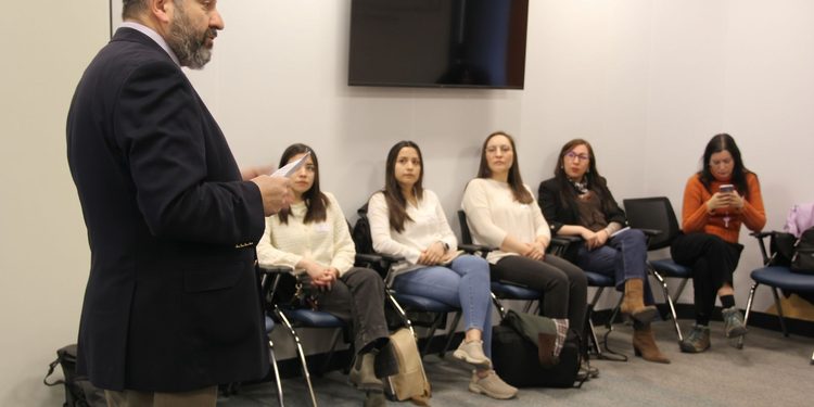 Encargados de cultura de siete municipios de Magallanes se reunieron para fortalecer el trabajo en red