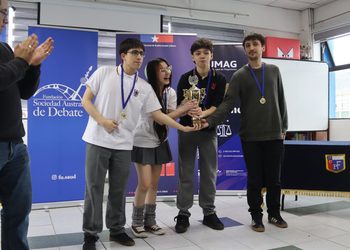 Colegio Alemán de Punta Arenas se corona campeón del TODE PUQ de debate interescolar