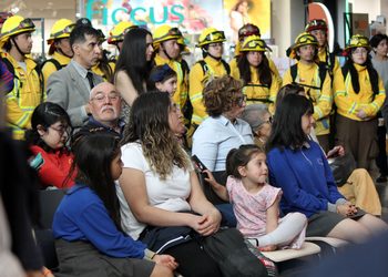 SENAPRED premió a escolares y adultos por sus obras sobre prevención de desastres en Magallanes