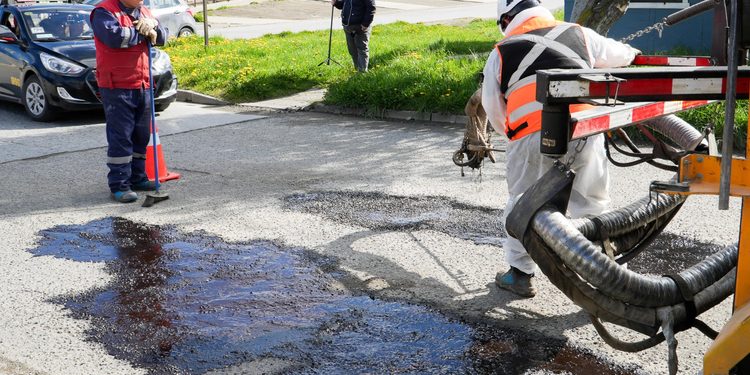 Punta Arenas inicia plan de bacheo que intervendrá 88 sectores de la comuna