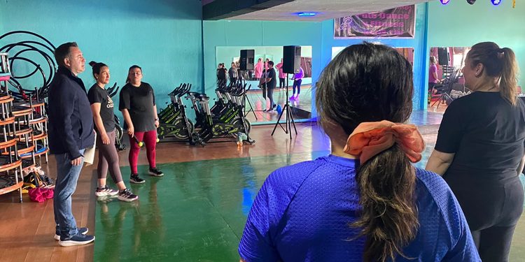 Más de 200 mujeres participaron en jornada de bienestar y salud mental en Punta Arenas