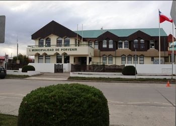 Municipalidad de Porvenir alerta por estafas telefónicas y mensajes fraudulentos