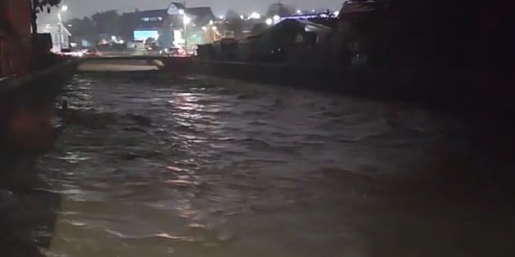 Decretan alerta roja preventiva por riesgo de desborde del río Las Minas ante intensas precipitaciones en Punta Arenas
