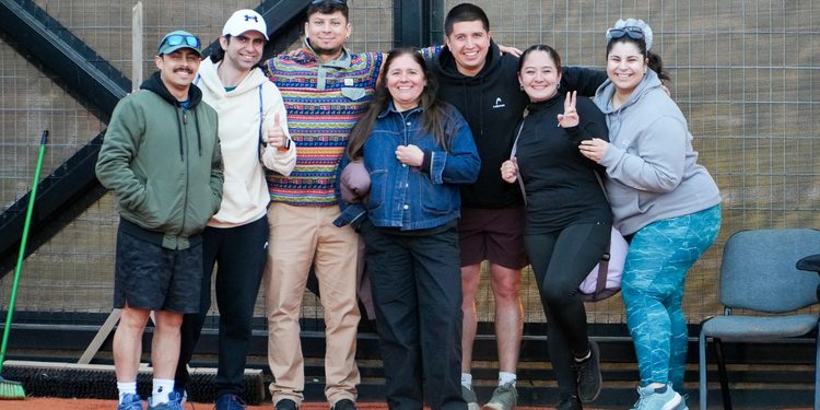 Torneo femenino de tenis reunió a 20 deportistas en Punta Arenas