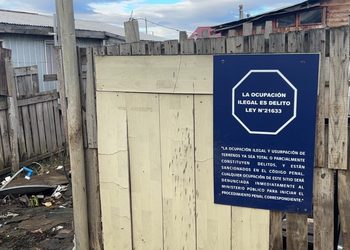Inician procedimiento de desalojo en Villa Las Etnias y dan cinco días hábiles para abandonar el terreno