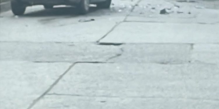 Colisión entre dos vehículos en avenida Bulnes deja daños materiales en Punta Arenas