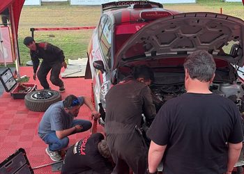 Dramático giro en la RC3 del Copec RallyMobil en Coyhaique: Golpe de escena para Padilla y Alarcón tras un despiste en la quinta especial