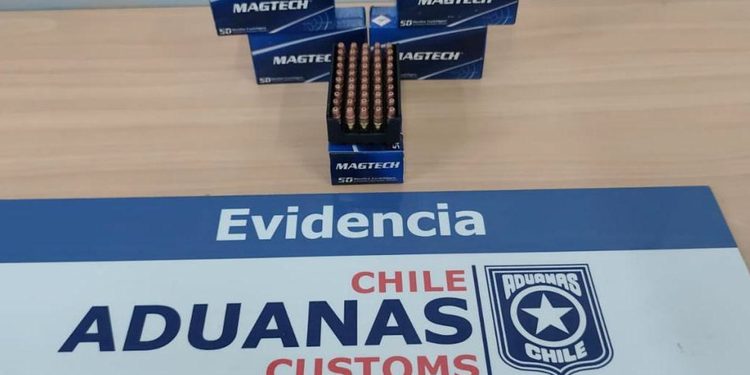 Aduanas incautó municiones ocultas en un vehículo argentino en el paso fronterizo Casas Viejas