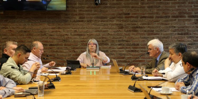 Consejo Regional aprueba recursos para corrida familiar, centro de entrenamiento de Bomberos y jóvenes ajedrecistas