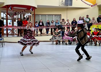 Escuela Diego Portales de Laguna Blanca realizó su primer Campeonato de Cueca Escolar