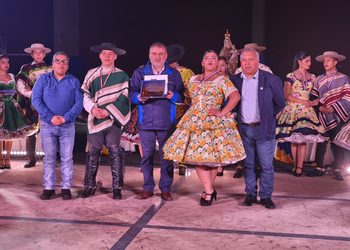Con foco en la tradición y el país: Porvenir se lució como epicentro de la danza nacional con la llegada de parejas de todo Chile.