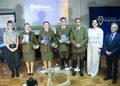 Escuela de Carabineros recibe libros sobre la Antártica para fortalecer formación de futuros oficiales
