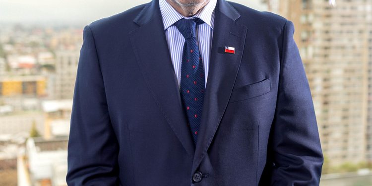 Rodrigo Sepúlveda asume como director ejecutivo suplente del SLEP Magallanes